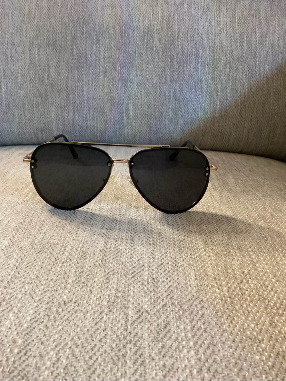 Aviator-Style Black Lens Sunglasses with Gold Frame